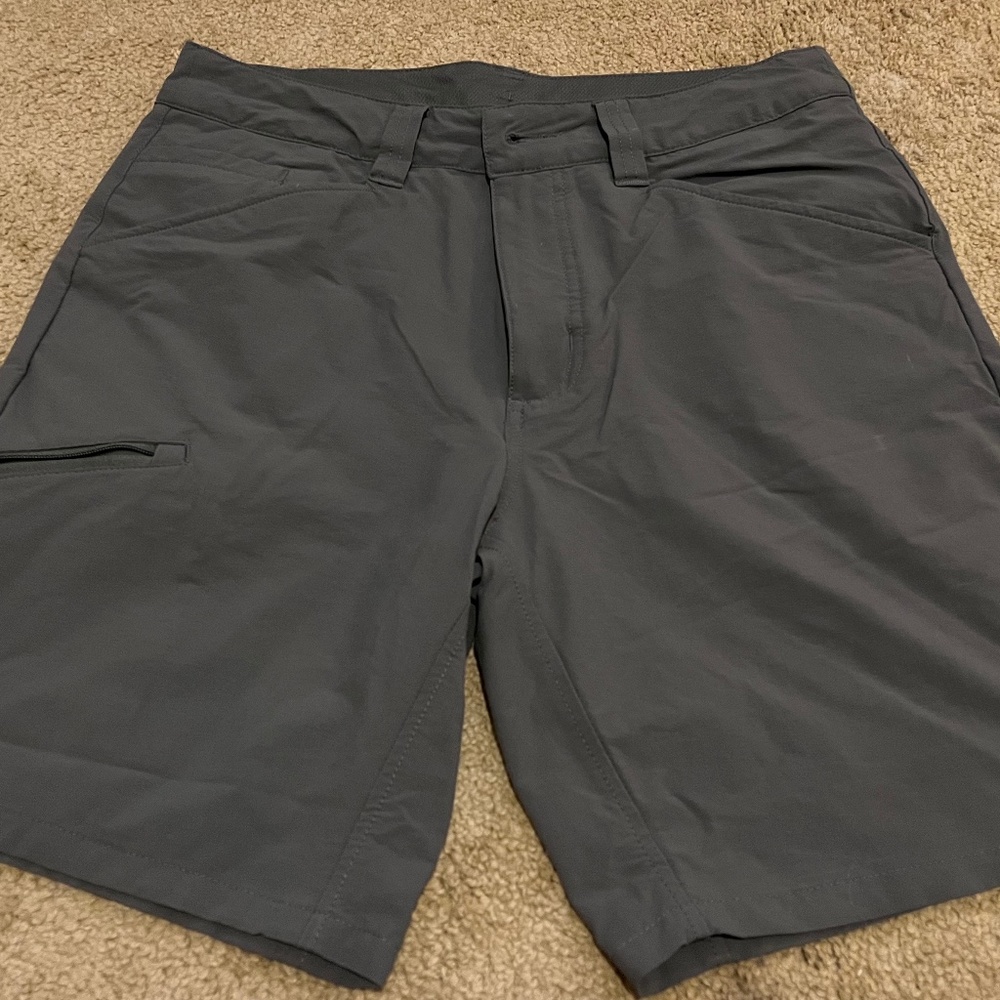 Patagonia 31” Men’s Quandry 8” Inseam Shorts Gray